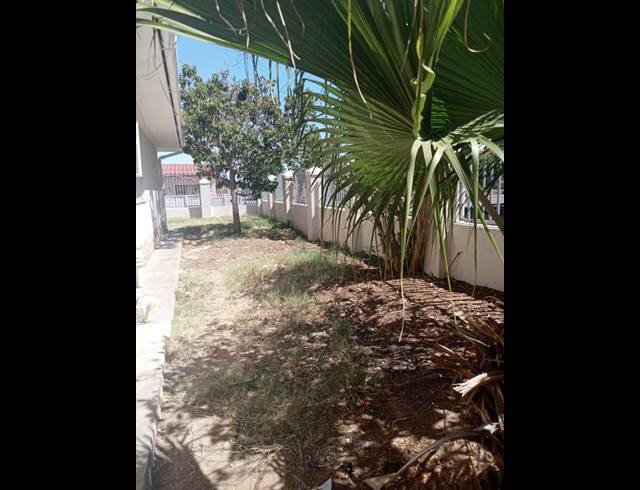 4 BEDROOM PROPERTY TO RENT IN GOODWOOD CENTRAL